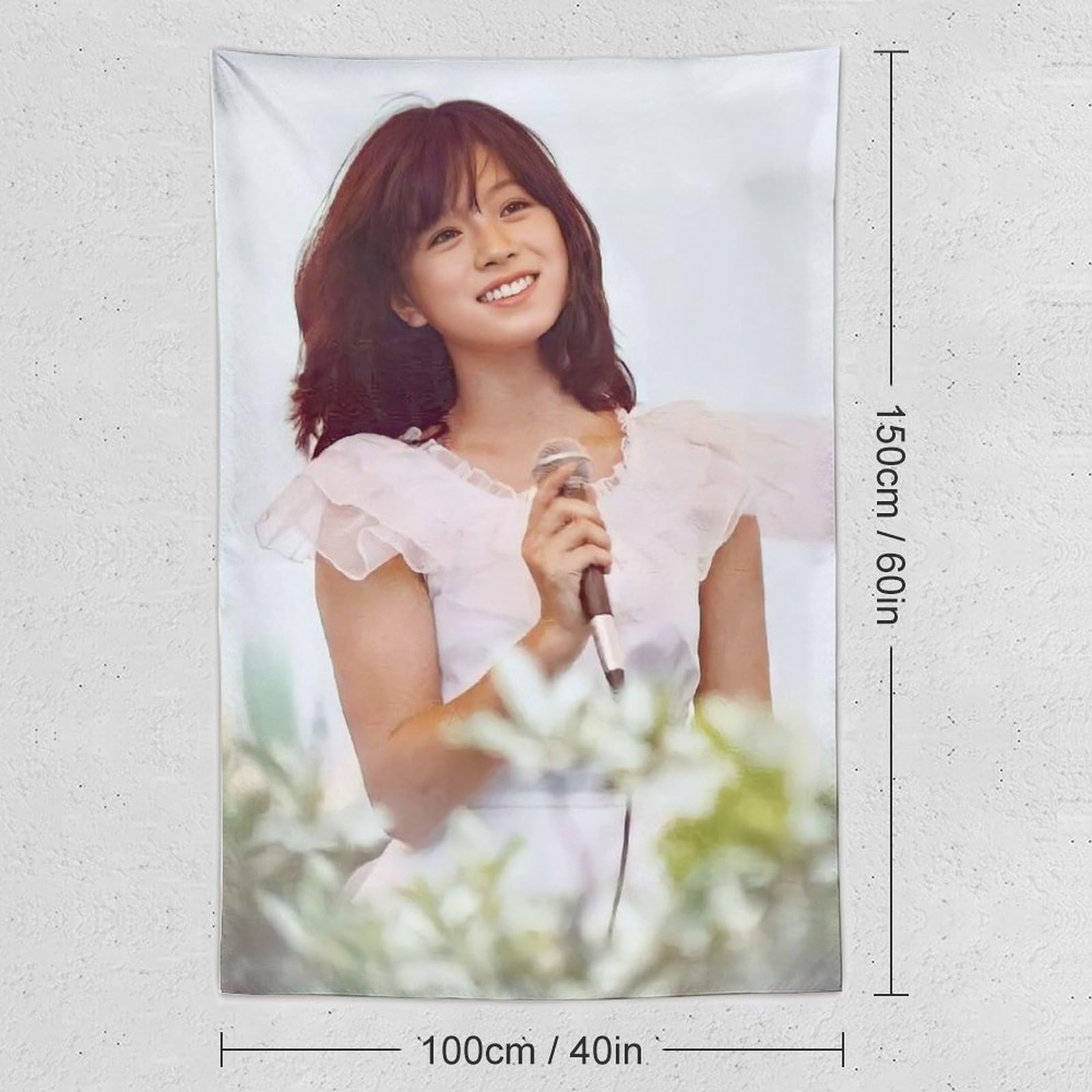 中森明菜　特大タペストリー Amazon.co.jp: [Lisianthus] 中森明菜 タペストリー ポスター 壁飾り